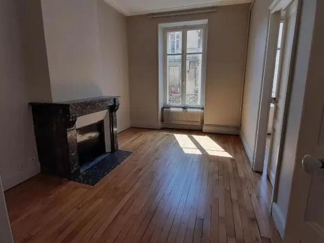 Appartement à louer 3 pièces 61.76m²