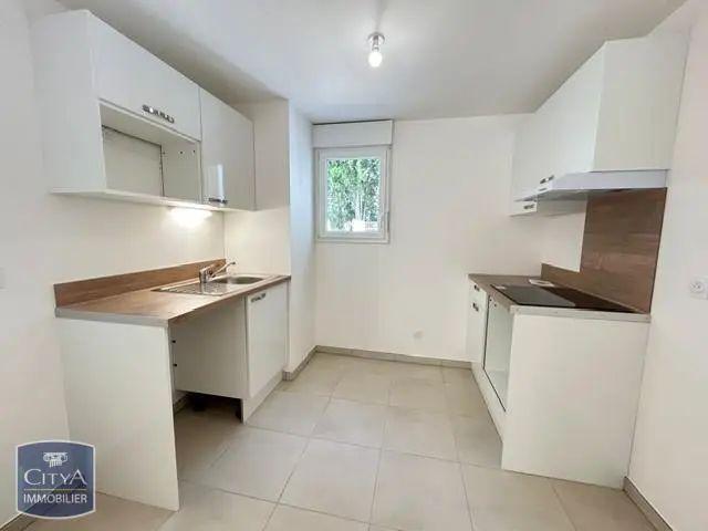 Appartement à louer 3 pièces 61.7m²