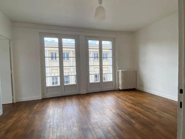 Appartement à louer 3 pièces 62.1m²