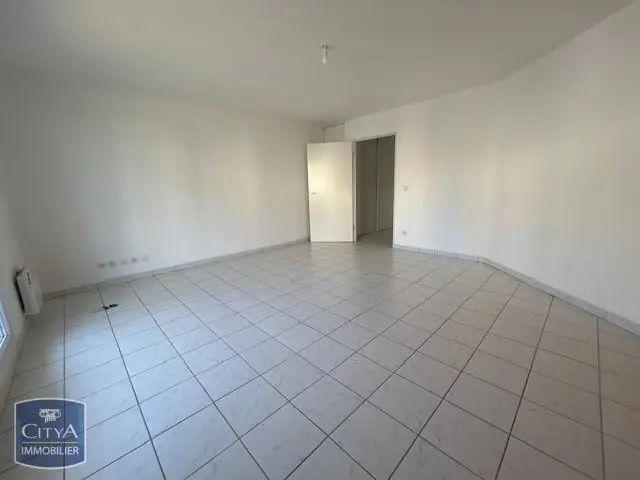 Appartement à louer 3 pièces 62.3m²