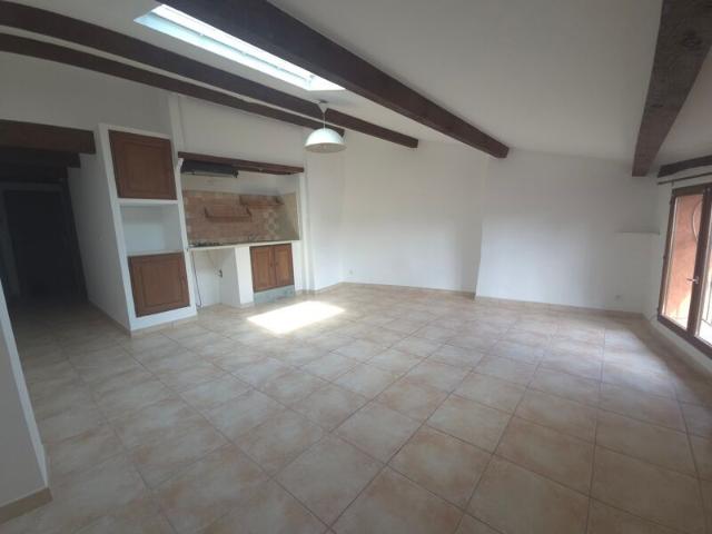 Appartement à louer 3 pièces • 63,34 m2 Aups