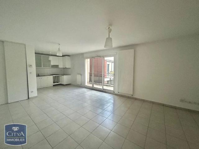 Appartement à louer 3 pièces 63.99m²