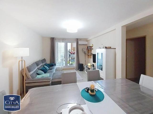 Appartement à louer 3 pièces 63m²