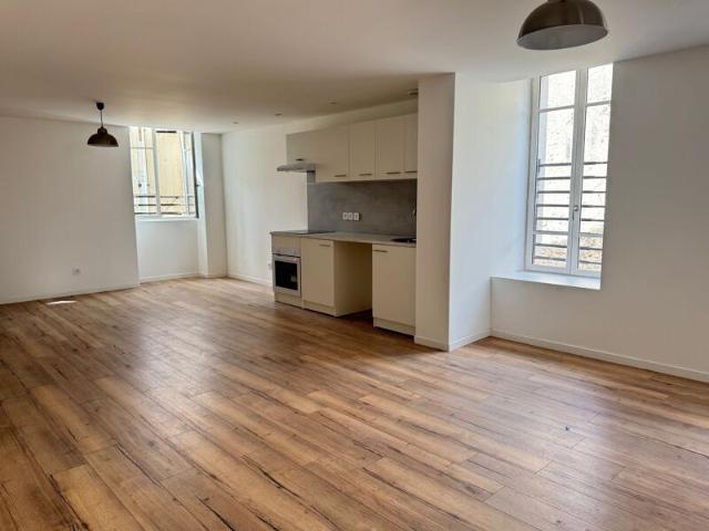 Appartement à louer 3 pièces • 74 m2 Mazamet
