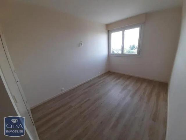 Appartement à louer 3 pièces 74.17m²