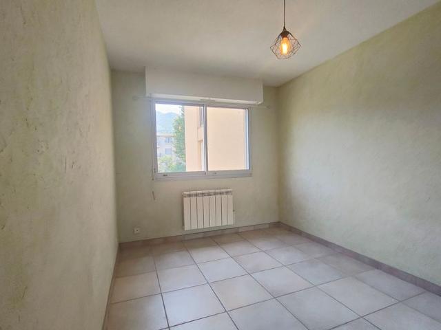 Appartement à louer 3 pièces • 75,35 m2 Toulon