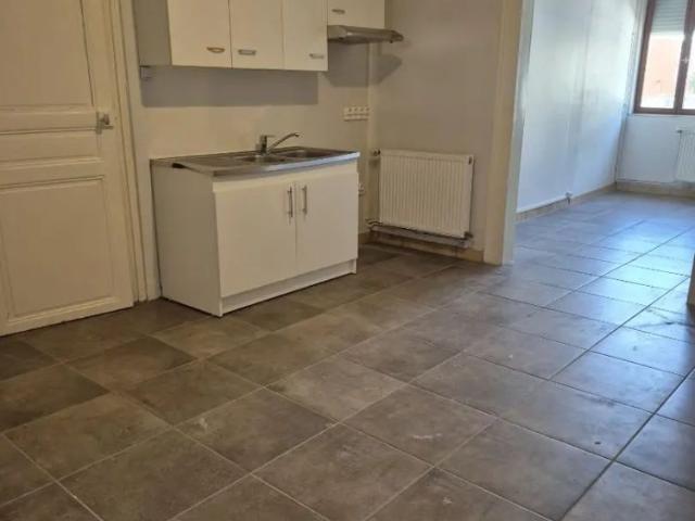 Appartement à louer 3 pièces 75.56m²