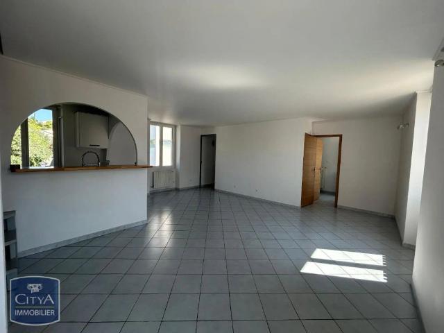 Appartement à louer 3 pièces 76.25m²