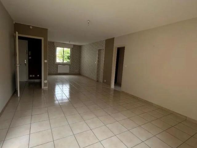 Appartement à louer 3 pièces 76.42m²