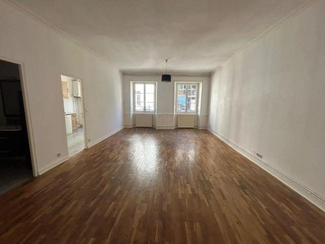 Appartement à louer 3 pièces 76.57m²