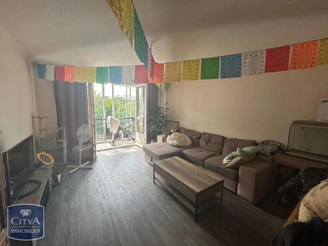 Appartement à louer 3 pièces 76.5m²