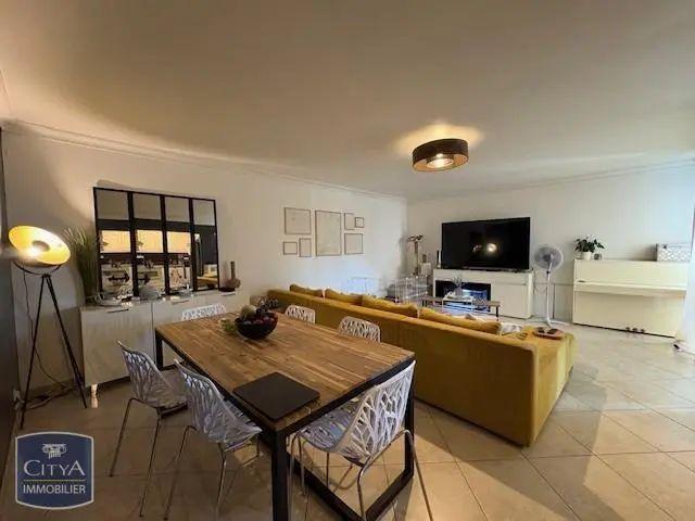 Appartement à louer 3 pièces 76.72m²