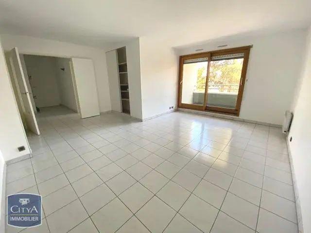 Appartement à louer 3 pièces 76.92m²