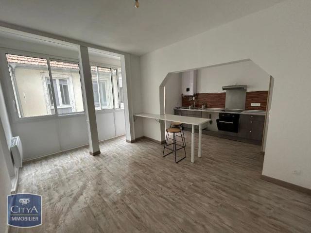 Appartement à louer 3 pièces 77.09m²