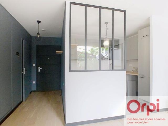 Appartement à louer 3 pièces • 77,13 m2 Issy les Moulineaux