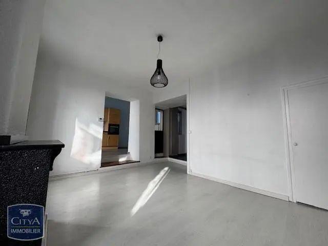 Appartement à louer 3 pièces 77.1m²
