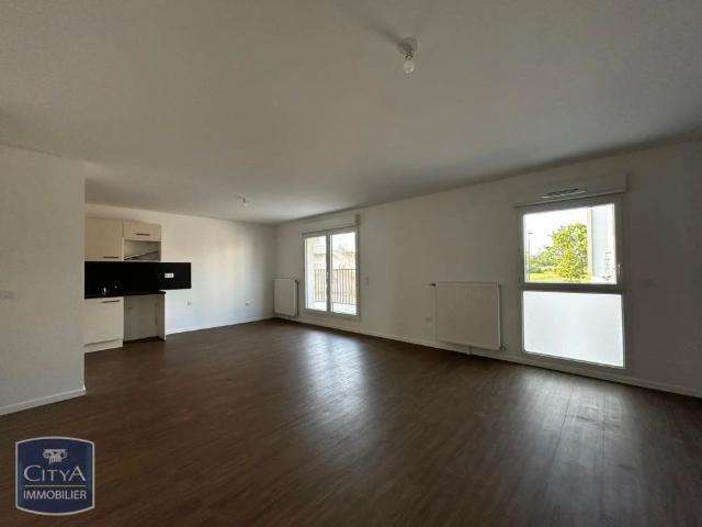 Appartement à louer 3 pièces 77m²