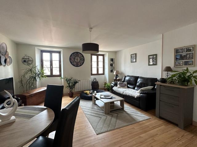 Appartement à louer 3 pièces 79 m