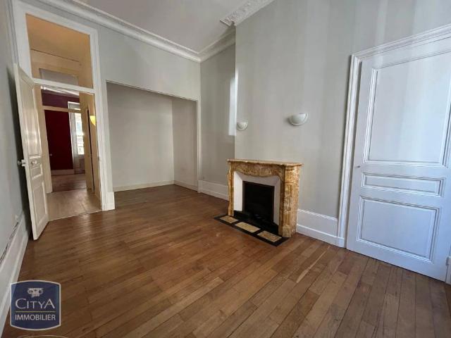 Appartement à louer 3 pièces 79.94m²