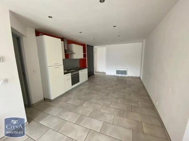 Appartement à louer 3 pièces 79m²