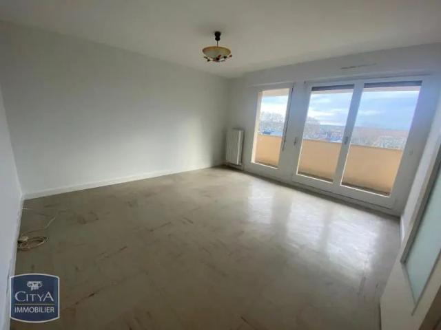 Appartement à louer 3 pièces 70.04m²