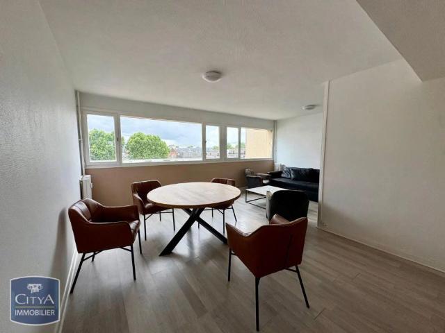 Appartement à louer 3 pièces 70.3m²