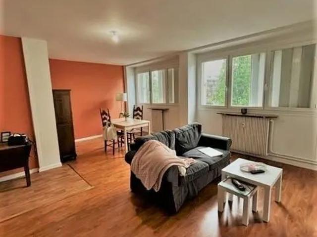 Appartement à louer 3 pièces 70m²