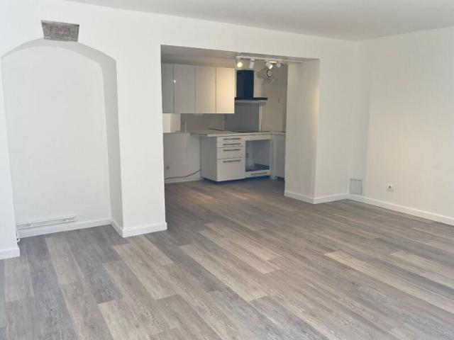 Appartement à louer 3 pièces • 71,46 m2 Versailles