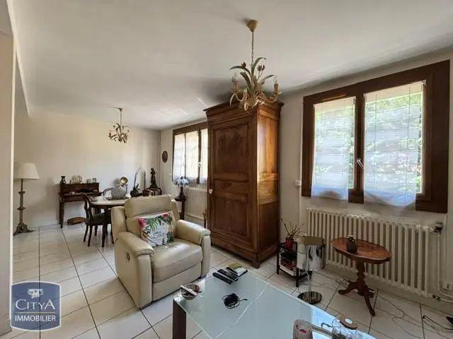 Appartement à louer 3 pièces 72.84m²