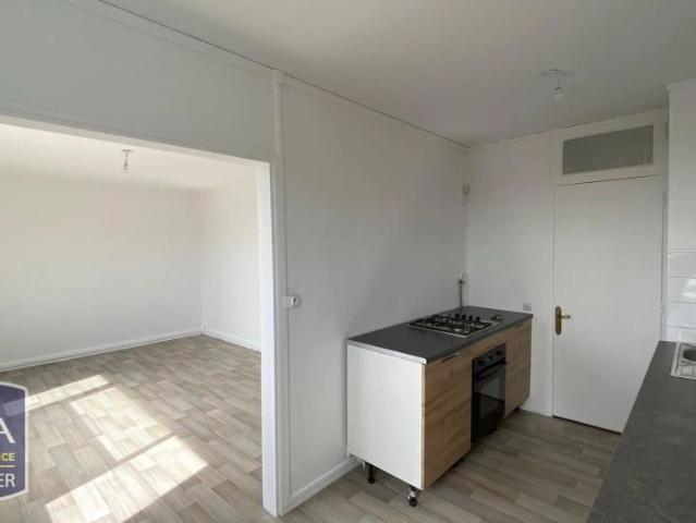 Appartement à louer 3 pièces 72.84m²