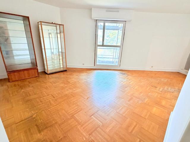 Appartement à louer 3 pièces 73 m