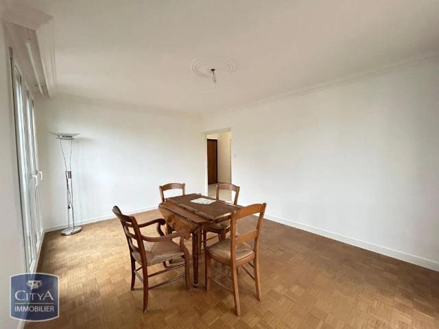 Appartement à louer 3 pièces 73m²