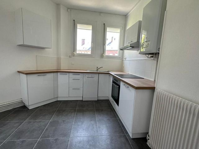 Appartement à louer 3 pièces 7 358 m