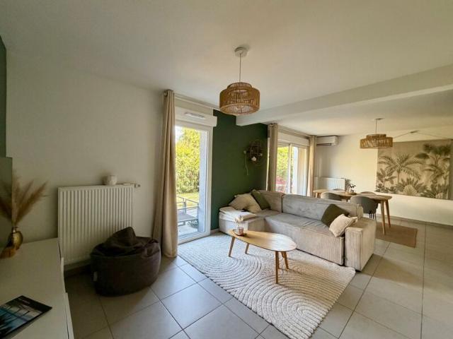 Appartement à louer 3 pièces • 84 m2 Pessac