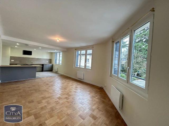 Appartement à louer 3 pièces 84.89m²
