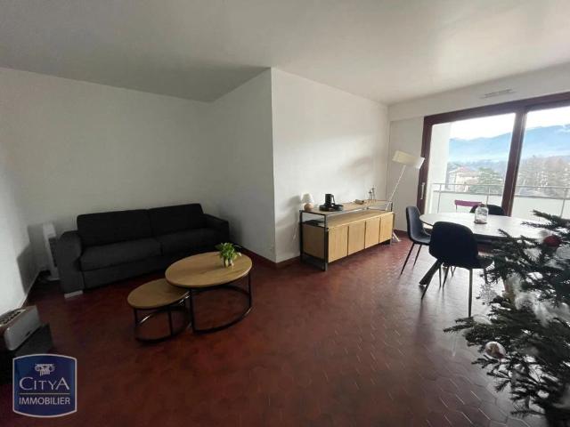 Appartement à louer 3 pièces 86.11m²