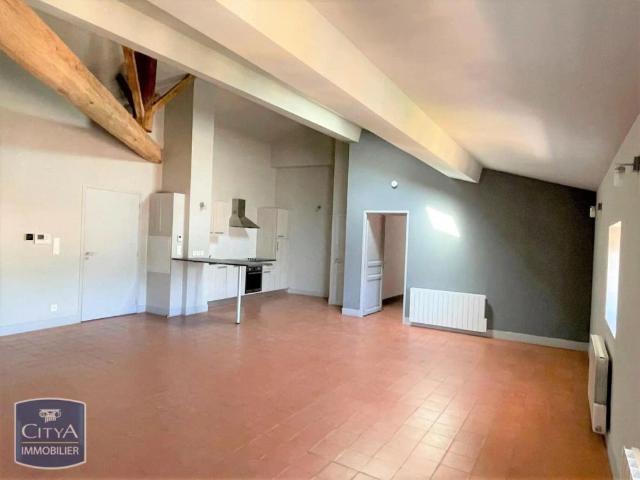 Appartement à louer 3 pièces 86.7m²