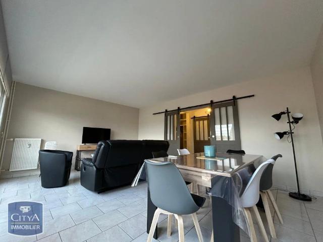Appartement à louer 3 pièces 89m²