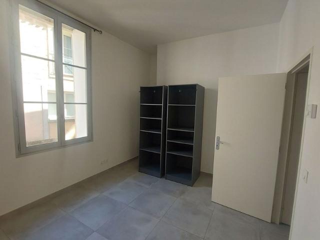 Appartement à louer 3 pièces • 83,27 m2 Marsillargues