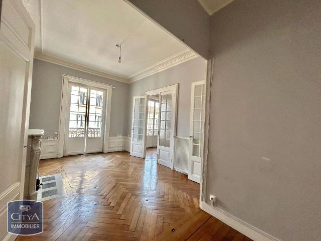 Appartement à louer 3 pièces 83.97m²