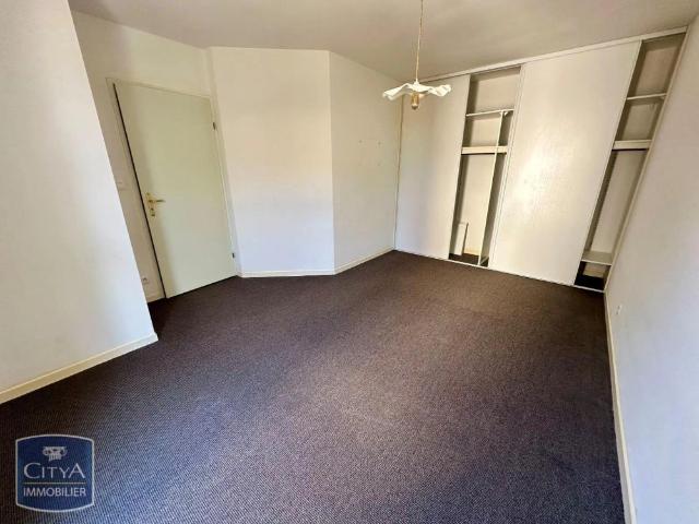 Appartement à louer 3 pièces 83m²
