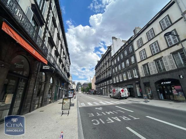 Appartement à louer 3 pièces 96.65m²