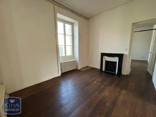 Appartement à louer 3 pièces 98.57m²