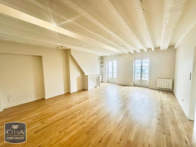 Appartement à louer 3 pièces 91.9m²