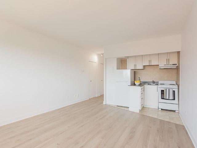 Appartement à Louer 4400 Sainte Catherine West, Montréal 16 photos | Logis Québec