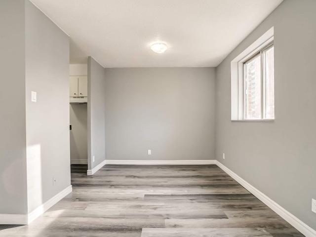 Appartement à Louer 44 Rue Bédard Gatineau J8Y 5Z7, Hull Gatineau 12 photos | Logis Québec