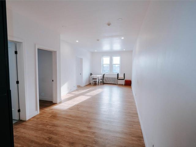 Appartement à Louer 4530 Avenue Girouard, Montréal 14 photos | Logis Québec