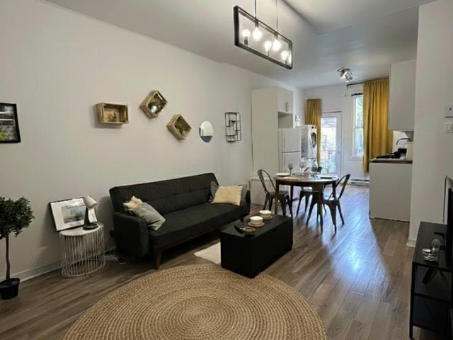 Appartement à Louer 4686 # A rue Boyer, Mont Royal 9 photos | Logis Québec