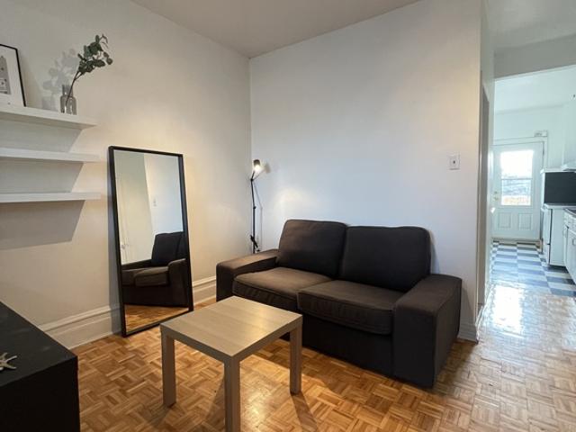Appartement à Louer 4686 Brébeuf, Mont Royal 10 photos | Logis Québec
