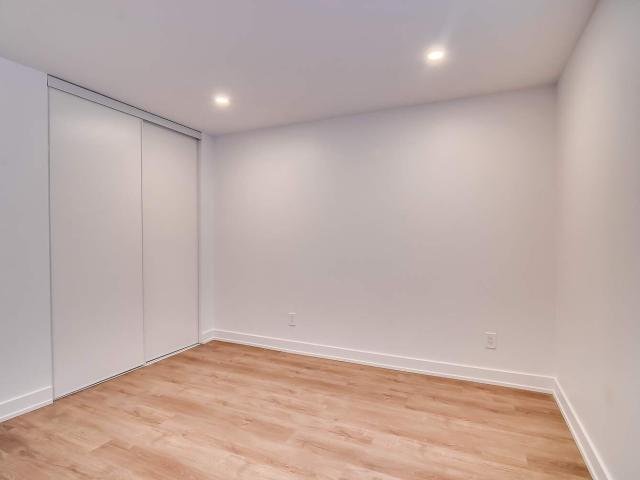 Appartement à Louer 46 Rue Bédard Gatineau J8Y 5Z8, Hull Gatineau 8 photos | Logis Québec